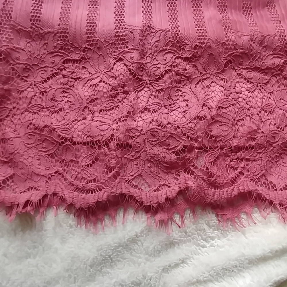 Spring like dress - Picture 2 of 4